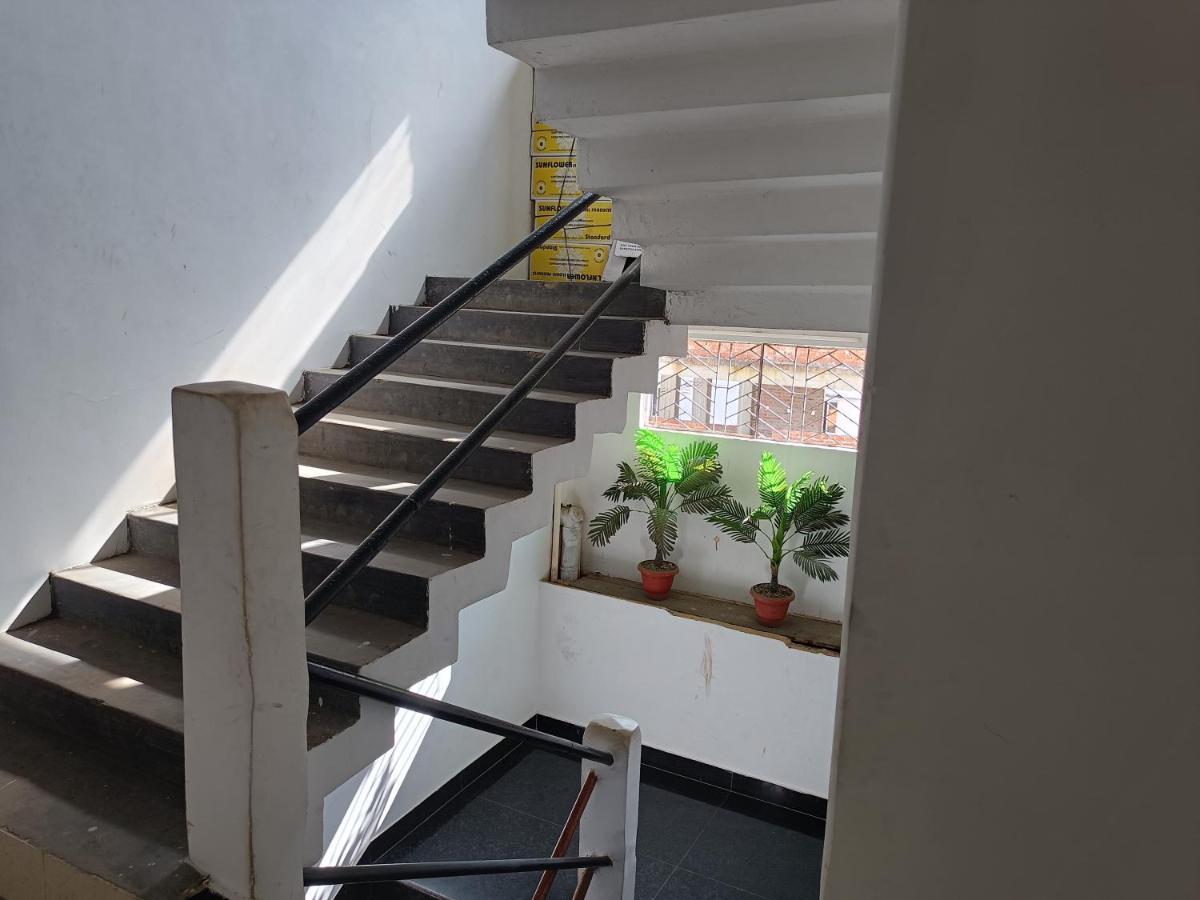 Kusum Hotel Dibrugarh Εξωτερικό φωτογραφία