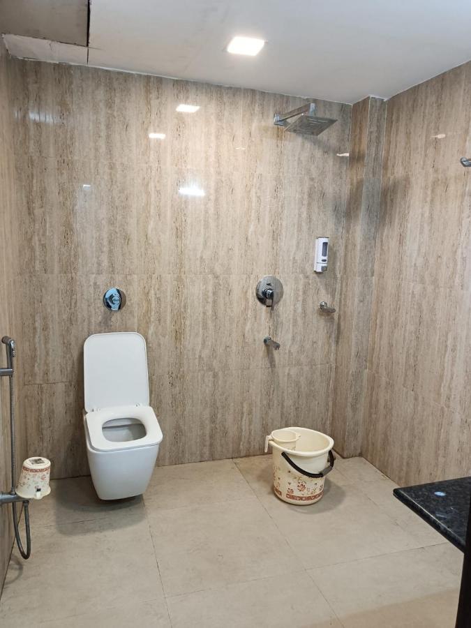 Kusum Hotel Dibrugarh Εξωτερικό φωτογραφία