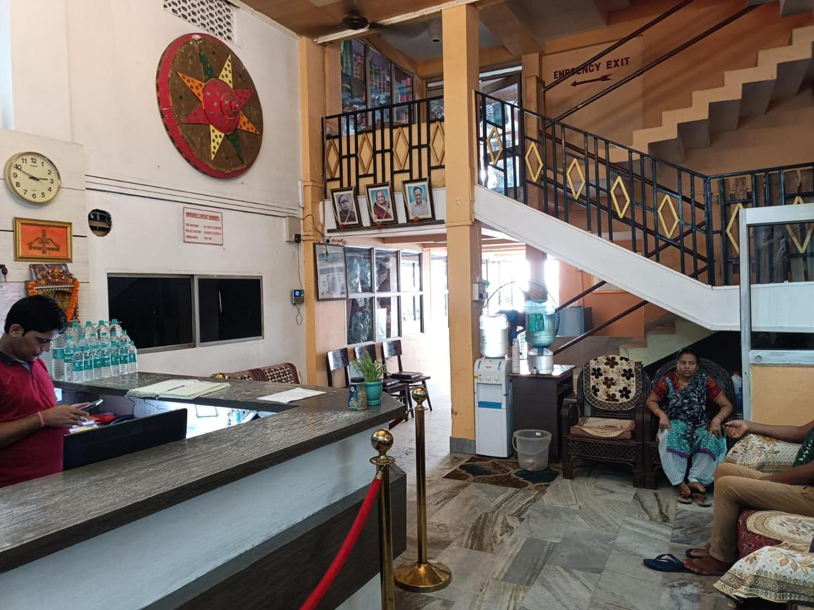 Kusum Hotel Dibrugarh Εξωτερικό φωτογραφία