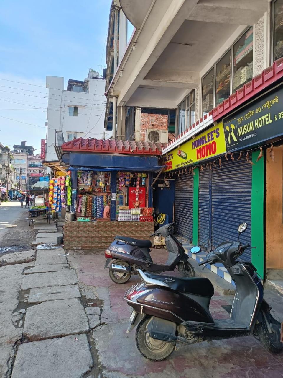 Kusum Hotel Dibrugarh Εξωτερικό φωτογραφία