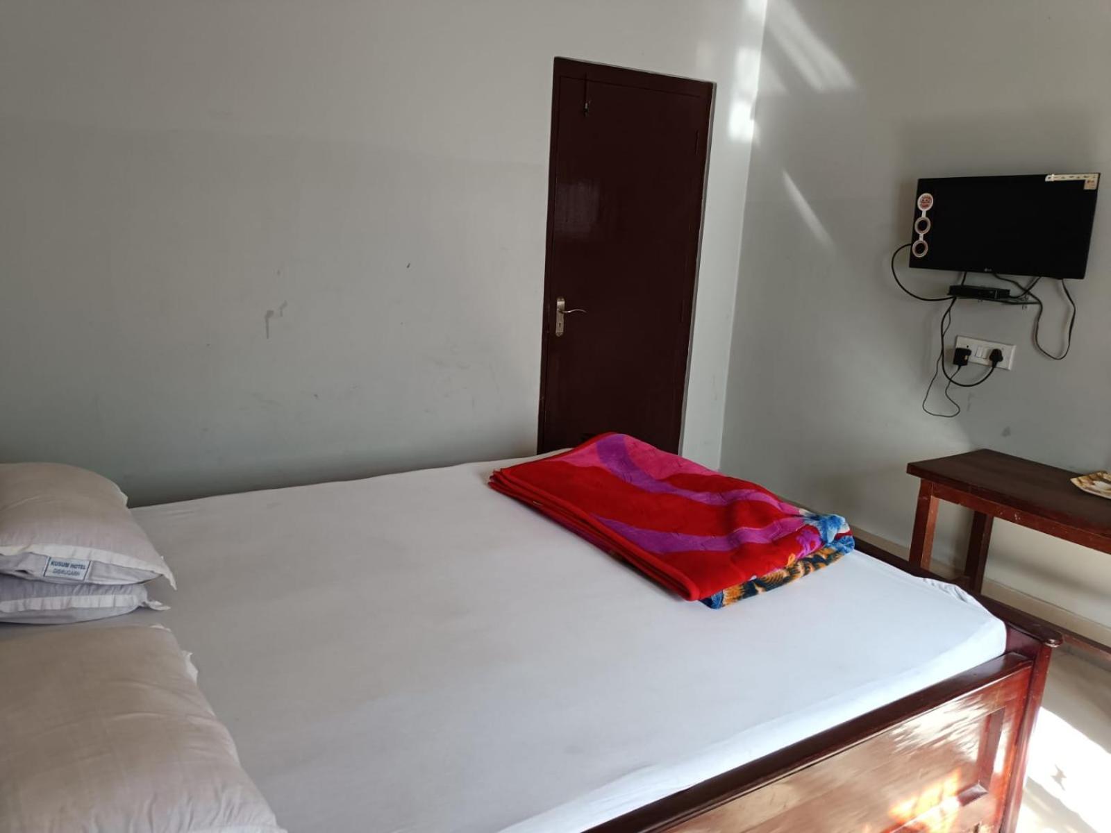 Kusum Hotel Dibrugarh Εξωτερικό φωτογραφία